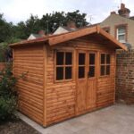 10 X 6 A&J WEYBOURNE TRANVERSE ROOF WITH OVERHANG CEDAR SHINGLES