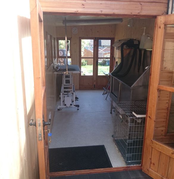 dog grooming summerhouse/shed - berkshire garden buildings
