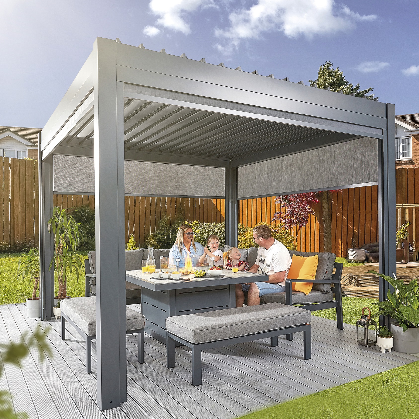 Hex Marchington Pergola With Blinds